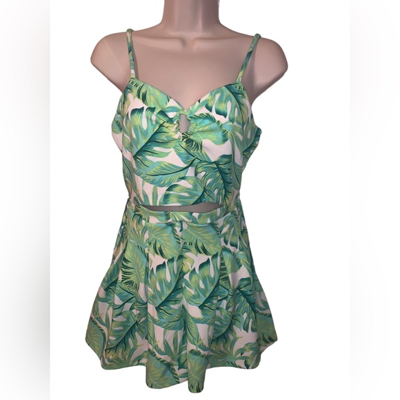 Tropical Print Romper by Madden NYC - Picture 2 of 9